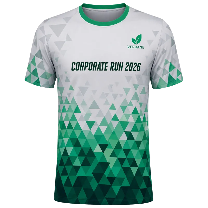 Maillot running d’entreprise personnalisé gris et vert, logo de la société et nom du challenge