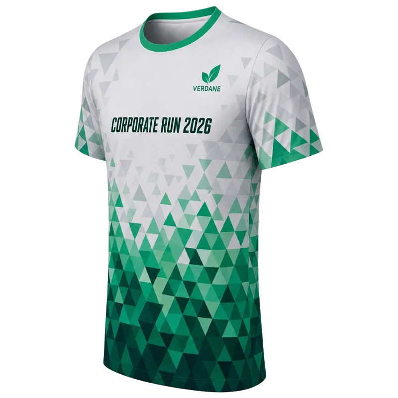 Maillot running d’entreprise vu de trois quarts, impression sublimée sur les manches et les côtés